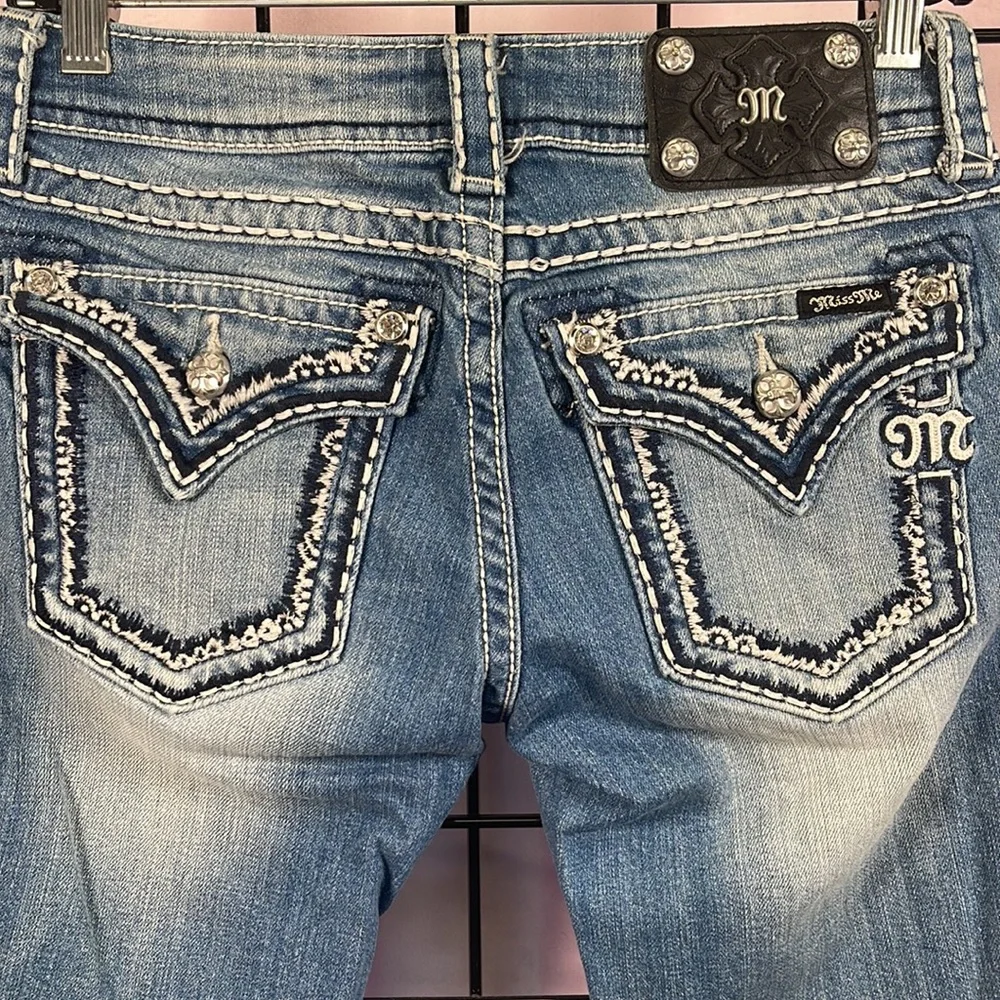 Miss Me denim shorts Size 27 💞